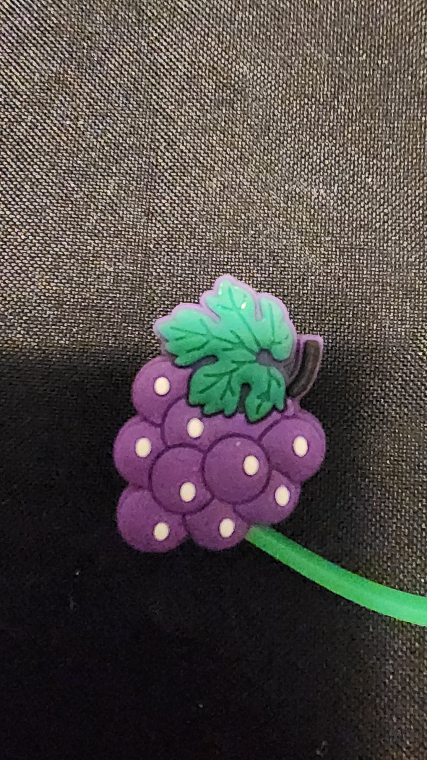 Grape Straw Topper